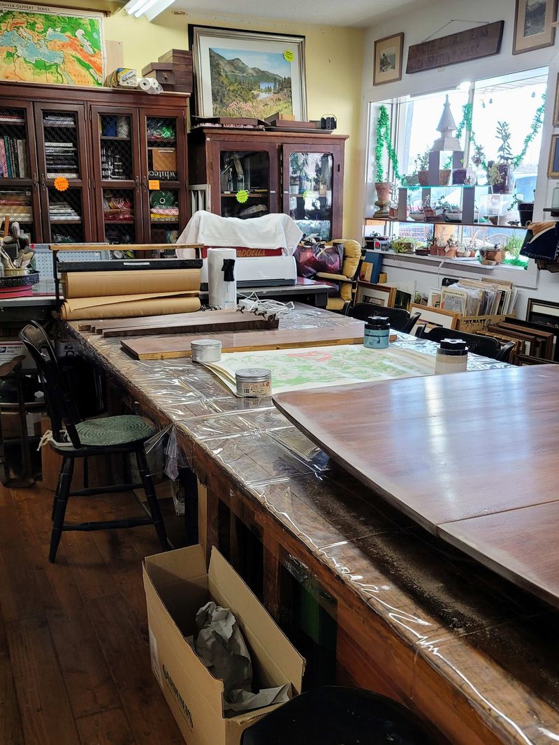 Vintage Treasures Mixed With Creative Finds