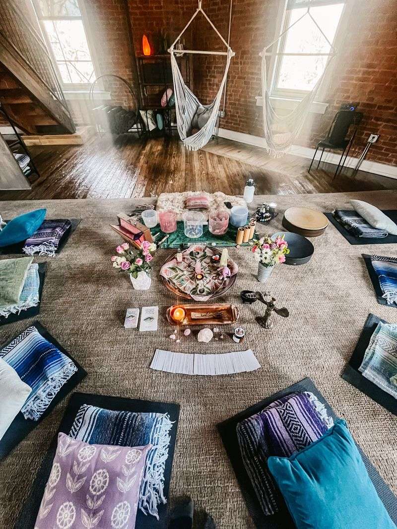 This Kentucky Studio Offers A Soothing Sound Bath Experience That Feels Like Nothing Else - Decor Hint No Two Sessions Sound Exactly Alike