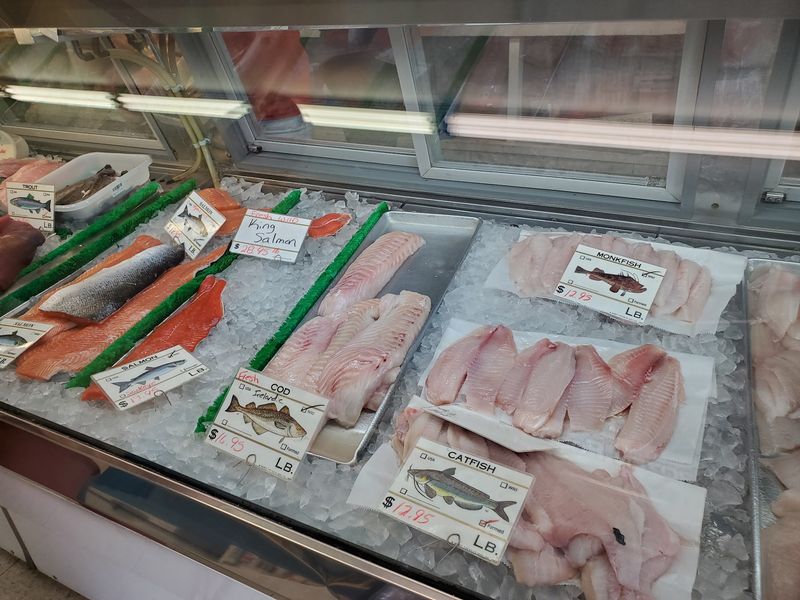 This Modest Pennsylvania Seafood Counter Has Fried Seafood That Tastes Like A Trip Down The Shore - Decor Hint Order At The Window, Then Listen For Your Name
