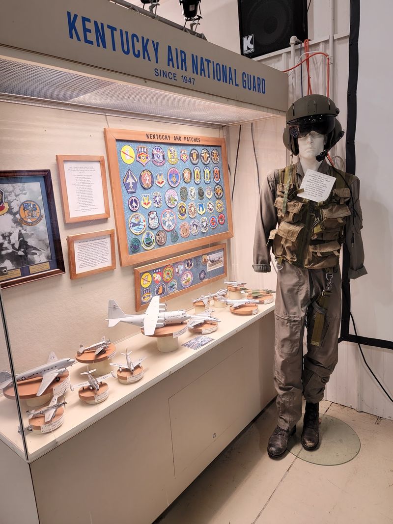 This Little-Known Aviation Museum In Kentucky Will Send Your Top Gun Dreams Soaring - Decor Hint Meet The Heroes Behind The Wings