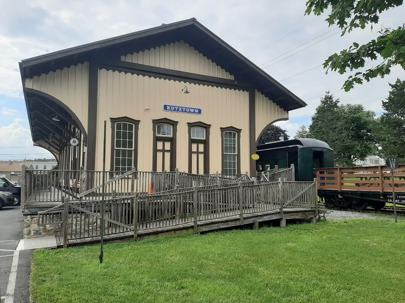 Pennsylvania's Magical Christmas Train Brings Santa To Every Child With Hot Chocolate And A Story - Decor Hint Your Ride Begins At A Beautifully Restored Station