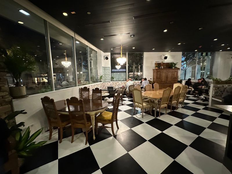 This North Carolina Indian Restaurant Just Claimed The No. 1 Spot In The Entire State - Decor Hint Mom And Daughter Run The Show Here