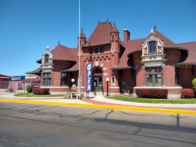 The Day Trains Moved Into A Palace In 1903