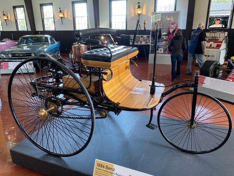 This Michigan Museum Pairs Classic German Cars With Brilliant Fall Color - Decor Hint German Engineering Takes The Stage