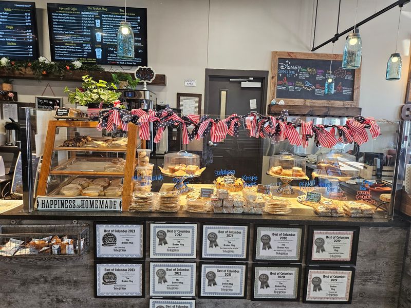 People Come To This Nebraska Coffee Shop For The Coffee, But Many Remember The Verse On The Wall - Decor Hint Order Smart and Plan for Lunch Rushes