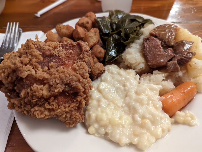 This Georgia Restaurant Serves Southern Favorites Inside A Beautiful 19th-Century Home - Decor Hint Bessie's Famous Fried Chicken
