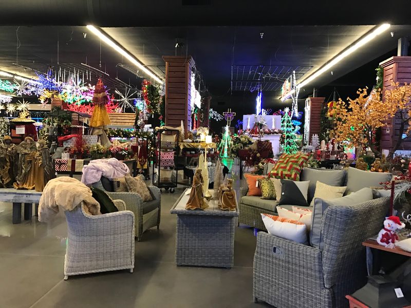 Get A Head Start On The Holidays At This Christmas Store Worth A November Trip - Decor Hint Open House Events And Sales Worth Watching