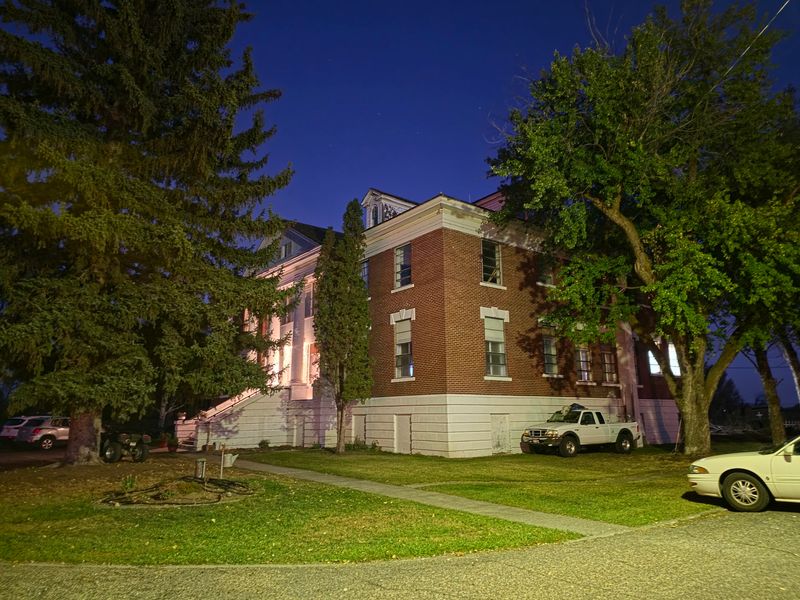 Visitors Take A Spooky House Tour, Then Walk Through This Haunted Idaho Hospital - Decor Hint The Ghost Stories Here Come With A Home Address