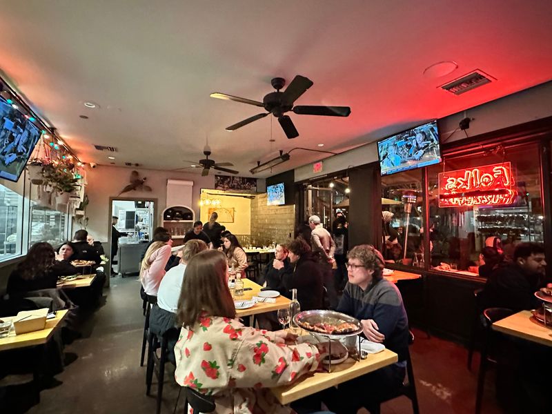 Folks Pizzeria, Costa Mesa