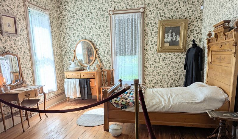Buffalo Bill Cody's Restored Mansion Still Stands At His Ranch In North Platte, Nebraska - Decor Hint Parlors, Bedrooms, and Family Keepsakes