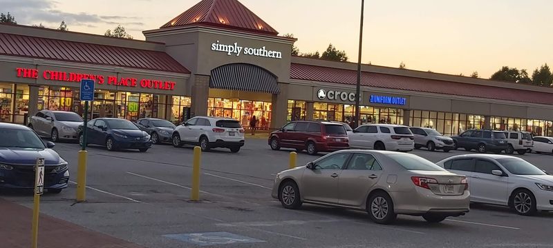 More Than 70 Stores Waiting In Line