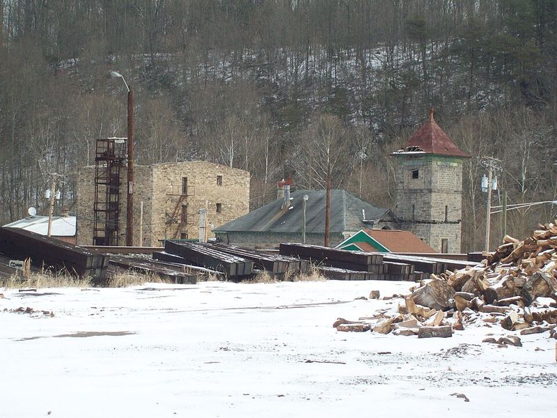 An Eerie Ghost Town Is Lurking In Maryland And It Feels Straight Out Of A Nightmare - Decor Hint A Mill Town Called Elysville