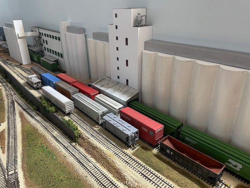 Here Are 7 Nebraska Hobby Shops Still Stocking HO-Scale Track After The Big Chains Pulled Back - Decor Hint Metro Hobbies