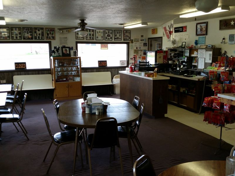 Nebraska's Sandhills Hide 12 Ranch Cafes Where Cowboys Still Eat Lunch - Decor Hint Prairie Hills Cafe