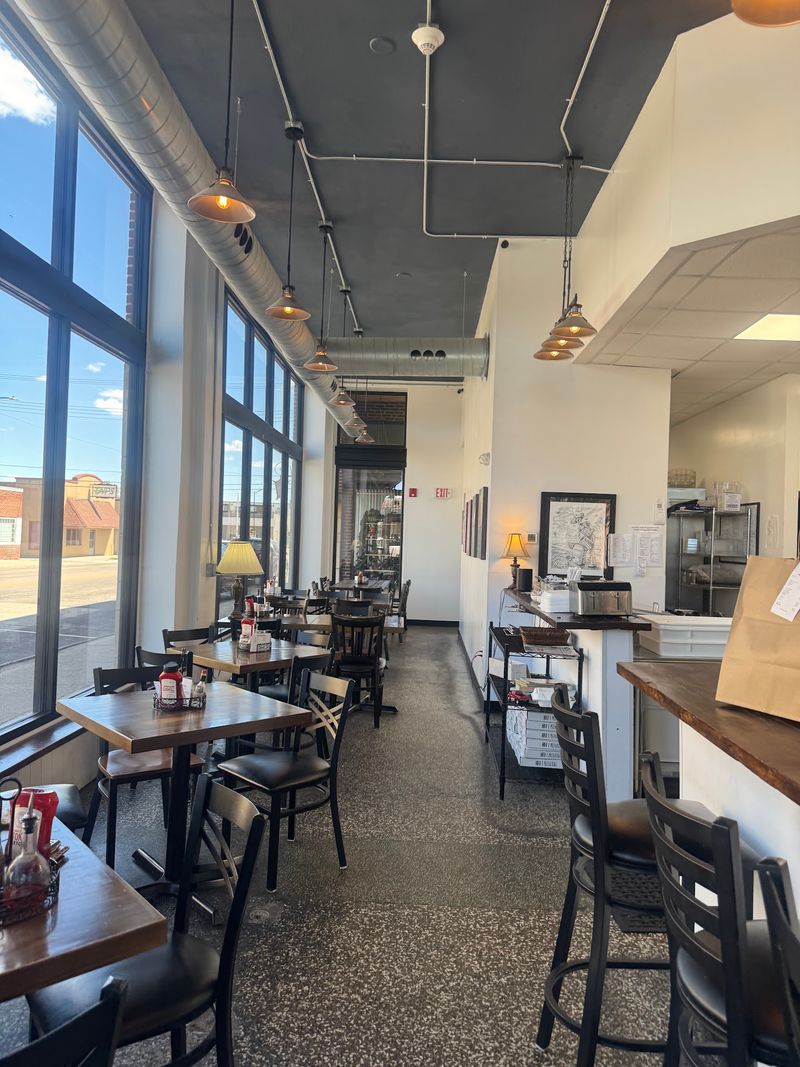 NoFo Pizza & Cafe In Norfolk