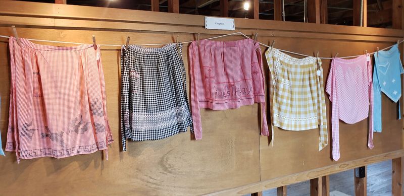 Sunday Mornings Belong To The Country Market