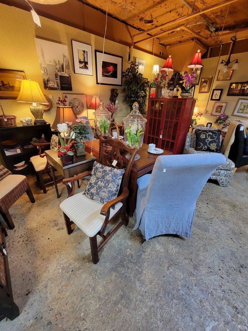 Decorators Will Start Rearranging Their Living Rooms In Their Heads