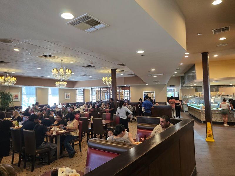Four Seasons Buffet, Cerritos