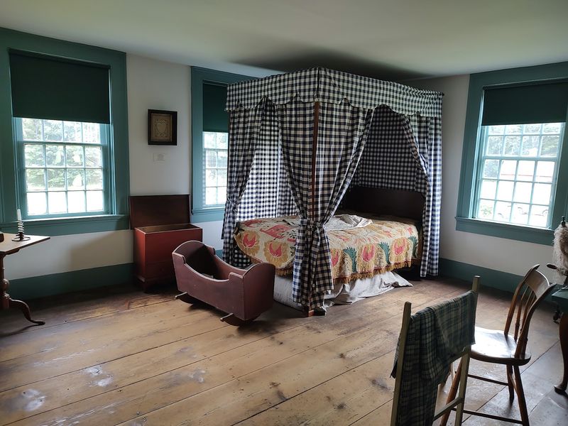 This Historic Connecticut Homestead Has A Dark Past That Feels Even Creepier Around Halloween - Decor Hint A Halloween Visit With Real History Behind It