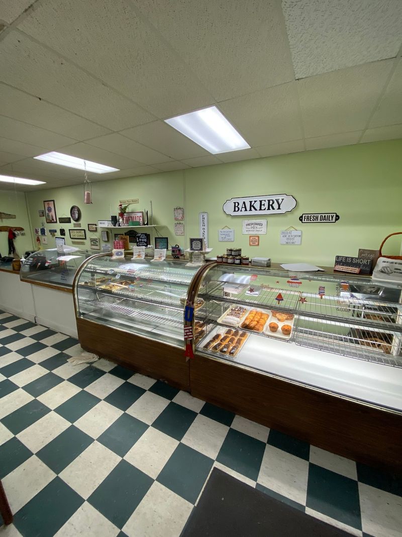 The Heavenly Bake Shop, Young Harris