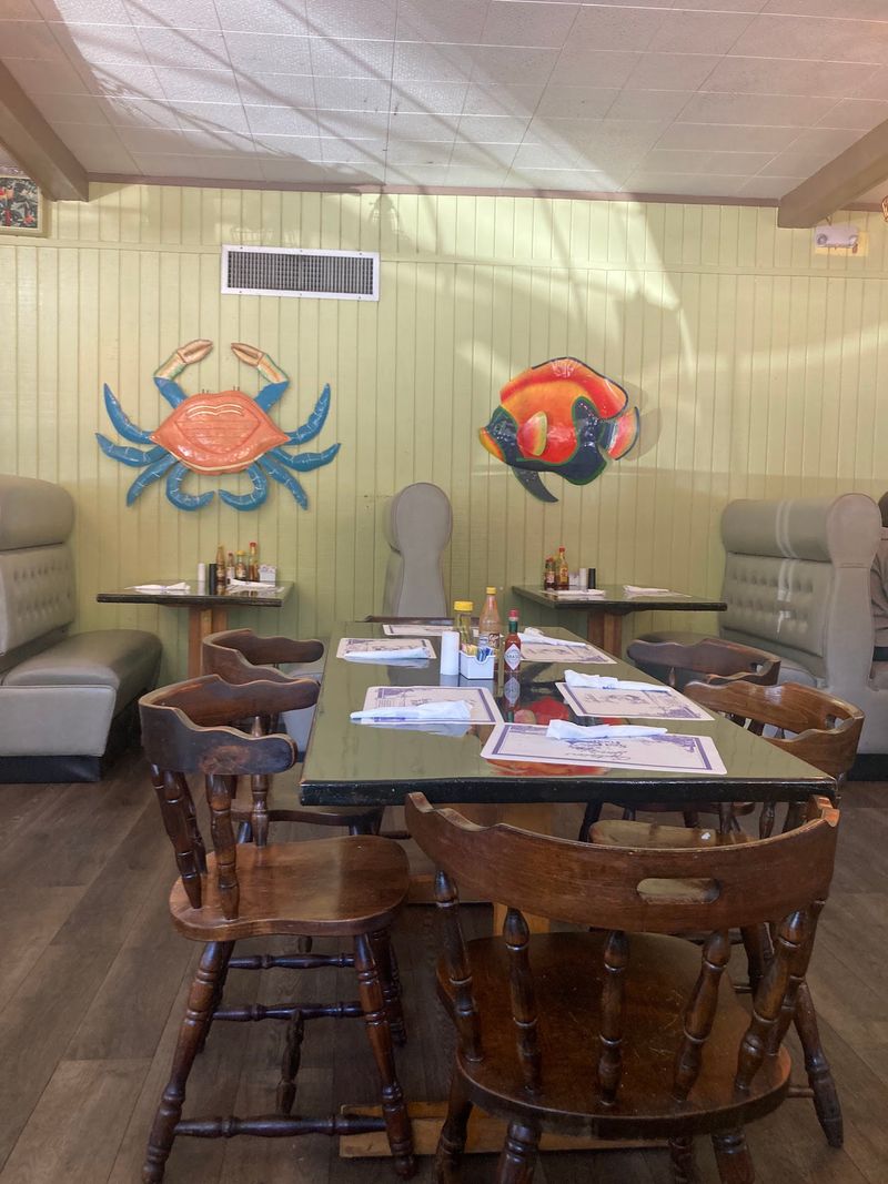 This Tiny Georgia Seafood Spot Has Fried Clams That Are Worth The Drive - Decor Hint Planning Your Visit The Smart Way