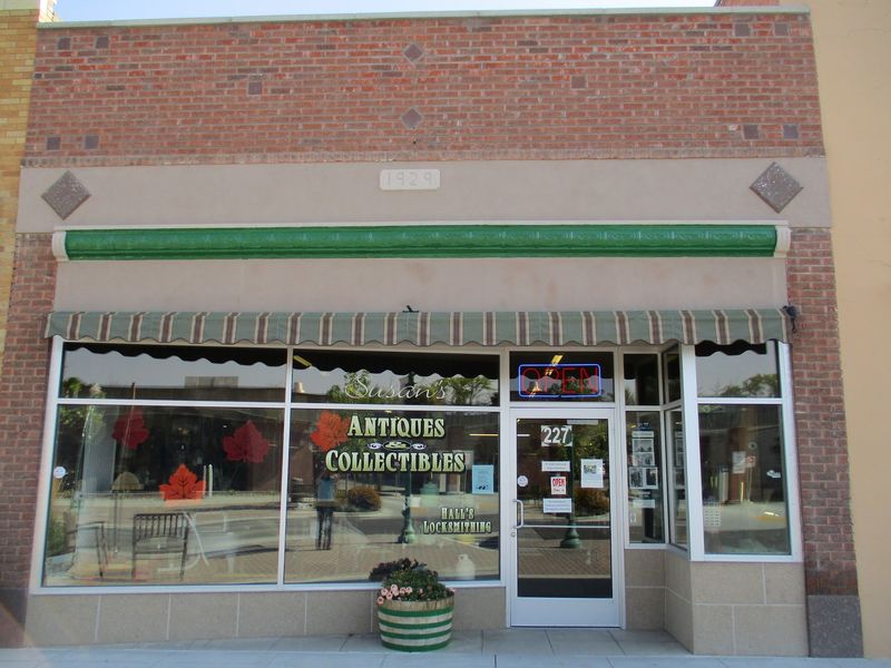 Susan's Antiques & Collectibles