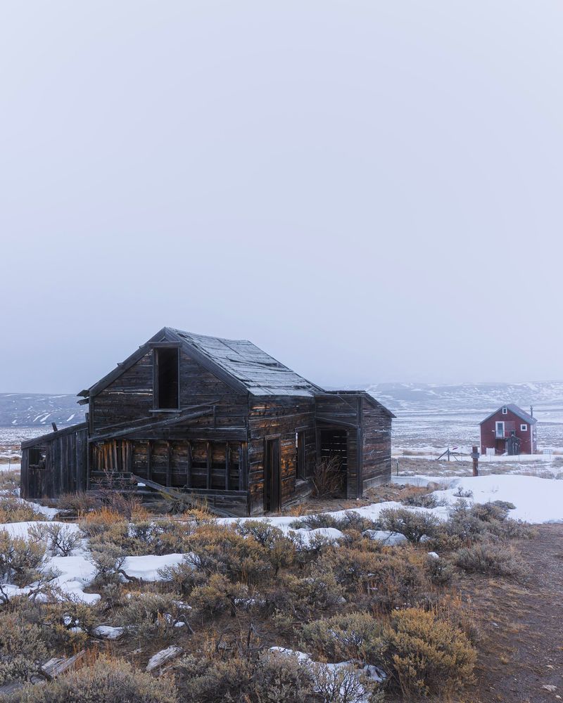 9 Idaho Ghost Towns Where Weathered Buildings Still Line The Old Streets This October - Decor Hint Gilmore