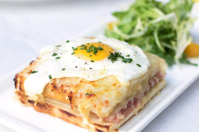 Italian Favorites Give You A Reason To Stay For Dinner