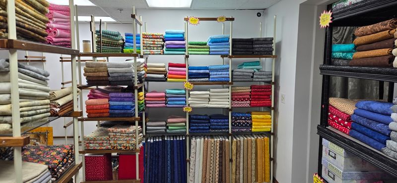 This Small-Town Tennessee Sewing Studio Shows First-Timers How To Make Their Own Quilts - Decor Hint Fabric Choices Make The Planning More Enjoyable