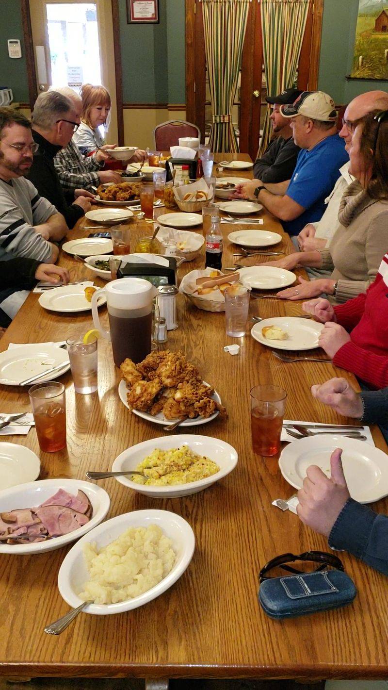 This Georgia Restaurant Serves Southern Favorites Inside A Beautiful 19th-Century Home - Decor Hint Pass The Bowls, Make Some Friends