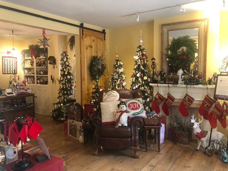 Jingle Bells Christmas Shoppe