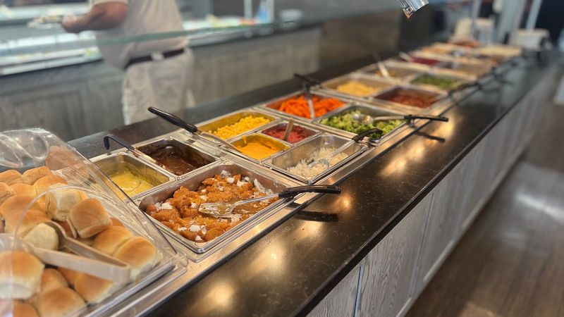 These 7 Pennsylvania Buffets Serve Mountains Of Fried Chicken But The Crowds Drop Off After Dark - Decor Hint Dienner's Country Restaurant
