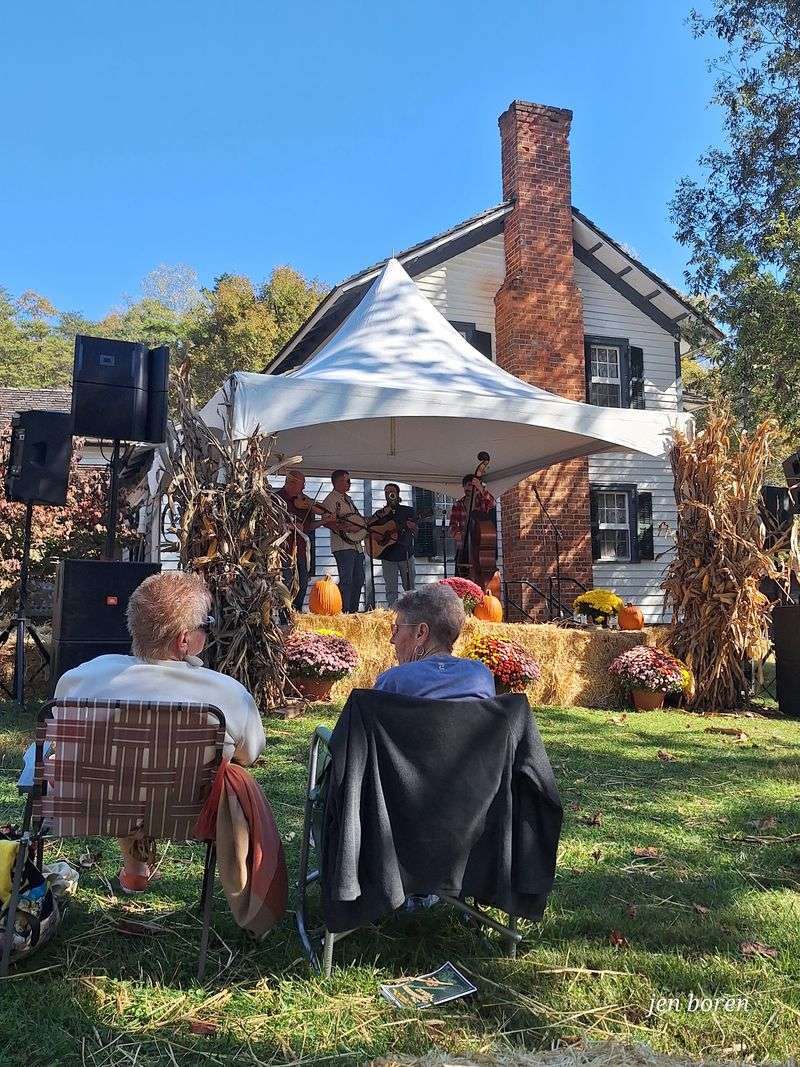 This North Carolina Fall Festival Is All About Shucking Corn, Working Gristmills, And Forgotten Farm Traditions - Decor Hint The Hauser Farmhouse Still Looks Ready For Supper