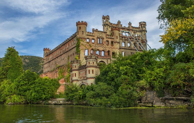 Bannerman Castle Departure At Beacon Waterfront