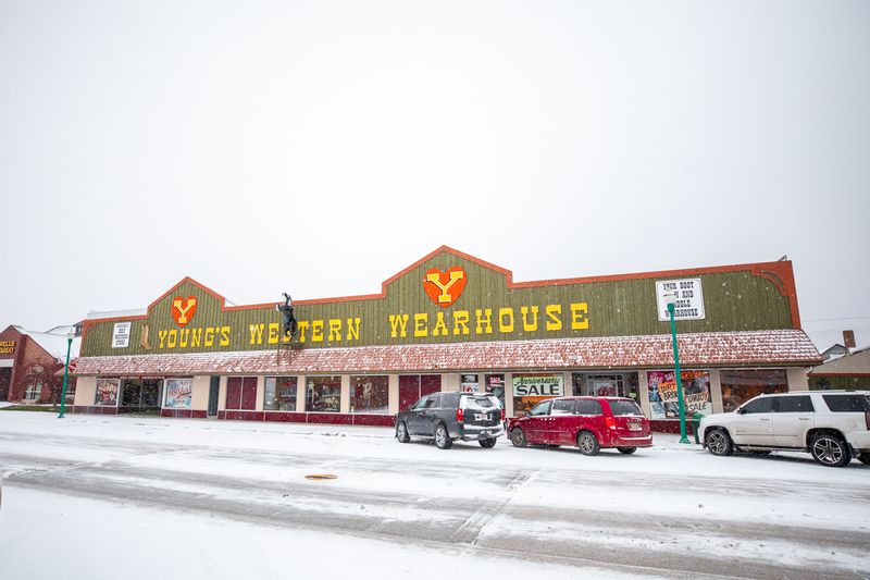 This Nebraska Western Store Stocks Saddles And Top-Line Tack Worth Detouring Off The Interstate For - Decor Hint Plan Your Stop Around A Short Sunday Window