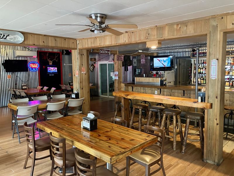 8 Idaho Hole-In-The-Wall Restaurants Where The Long Drive Out Pays Off With A Real Meal - Decor Hint Seven Devils Bar & Steakhouse