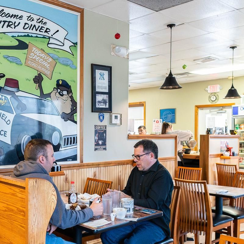 Late-Night Hours Give Diners More Time To Stop In