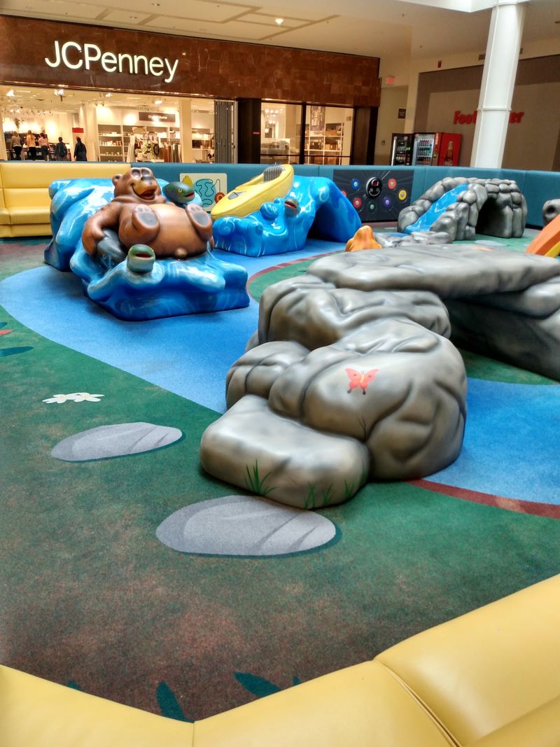 This Massive Connecticut Mall Has So Many Shops, Restaurants And Sweet Treats You’ll Want To Stay All Day - Decor Hint Little Ones Get Their Own Corner Of Fun