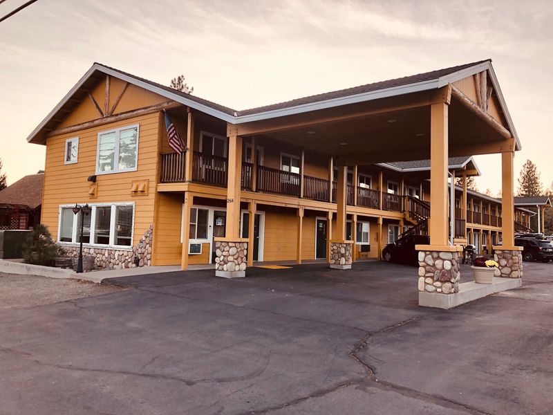 Pick Your Pillow, From Lodge Rooms To Pine Cabins