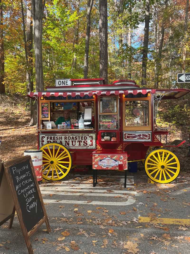Food Trucks And Live Tunes Keep You Going