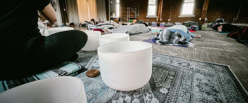 This Kentucky Studio Offers A Soothing Sound Bath Experience That Feels Like Nothing Else - Decor Hint Full Moons And Workshops Keep The Calendar Interesting