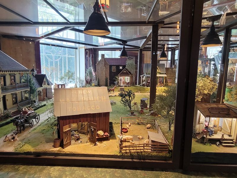 This Storybook Attraction In Kentucky Is One Of The Best Kept Secrets In The South - Decor Hint Scavenger Hunts Turn Kids Into Tiny-Object Detectives