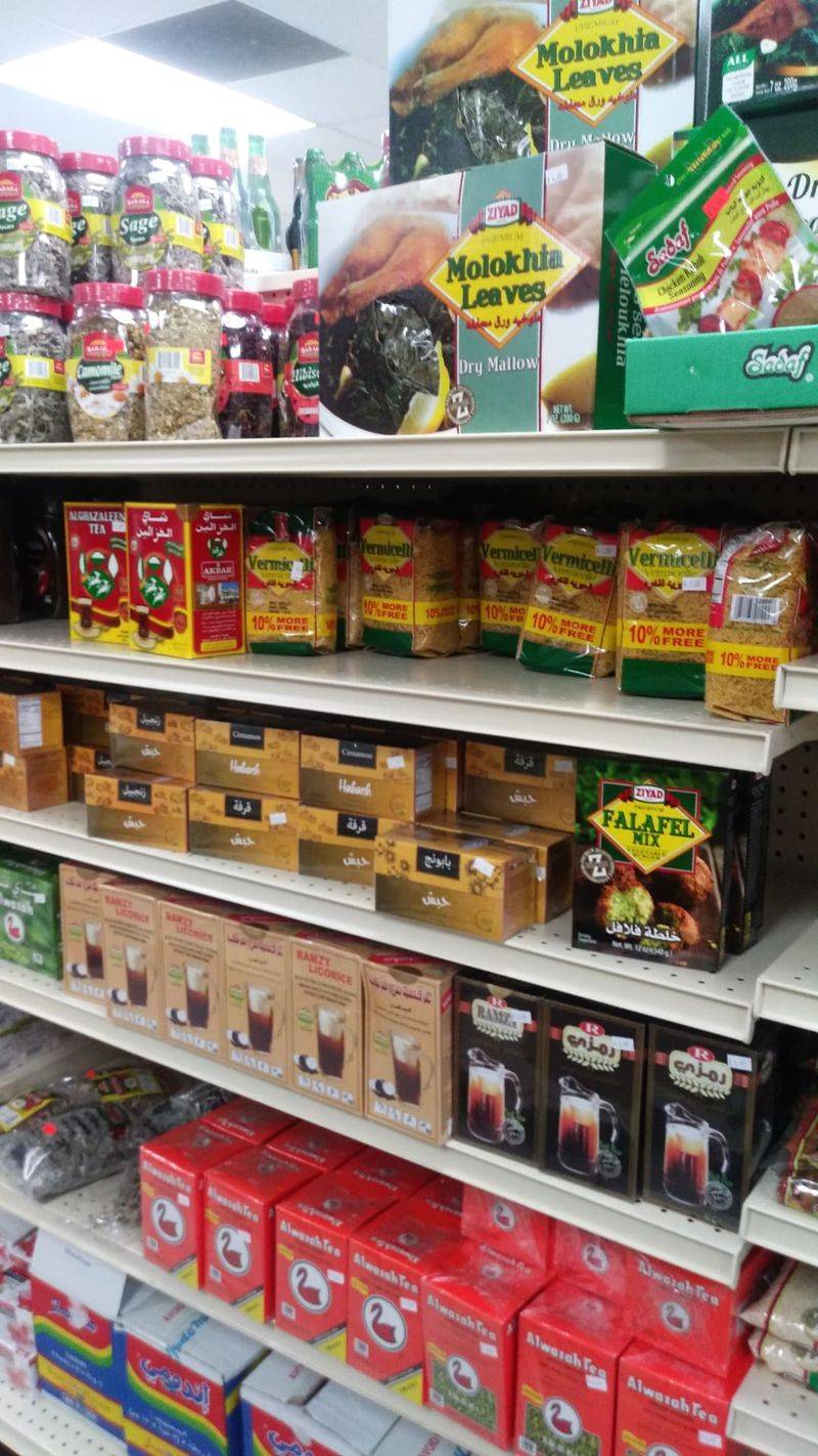 Spices That Skip The Dusty Chain-Store Shelf