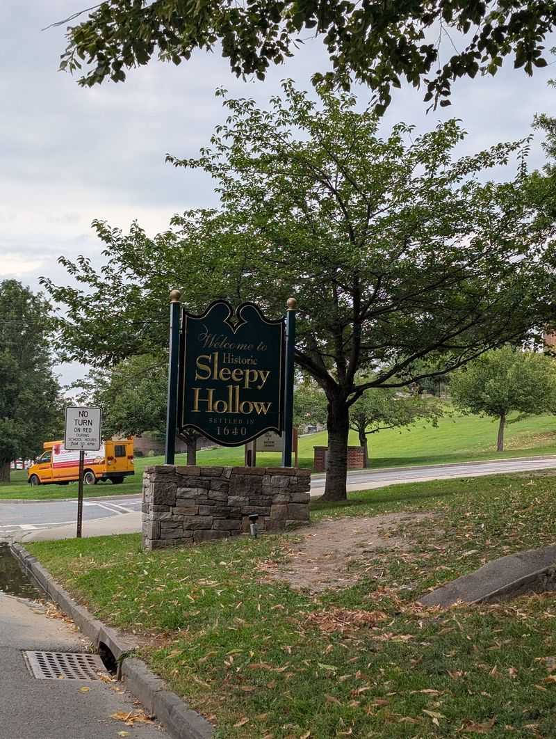 Fairview Road: A Hollow With a Headless Visitor