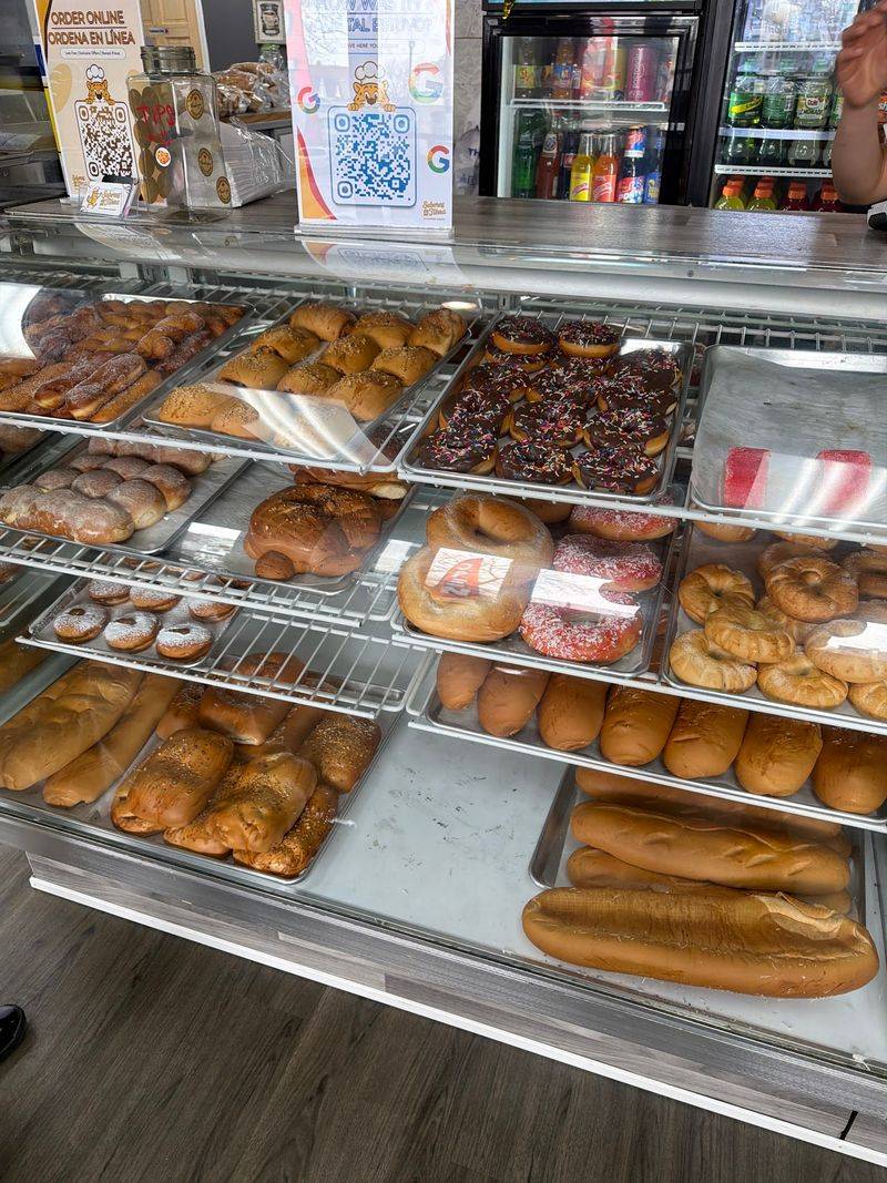 This Connecticut Colombian Bakery Keeps Breakfast Crowds Coming Back For Fresh Arepas, Empanadas And Sweet Bread - Decor Hint Empanadas That Deserve A Spot In Your Morning Routine