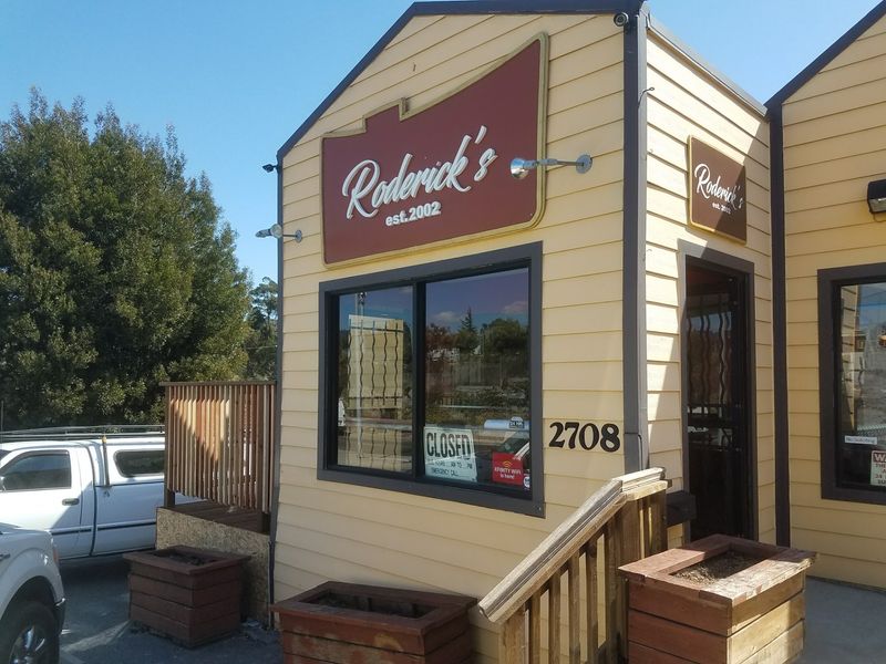 11 Secret California BBQ Joints Most Tourists Walk Right Past - Decor Hint Roderick's BBQ, Oakland