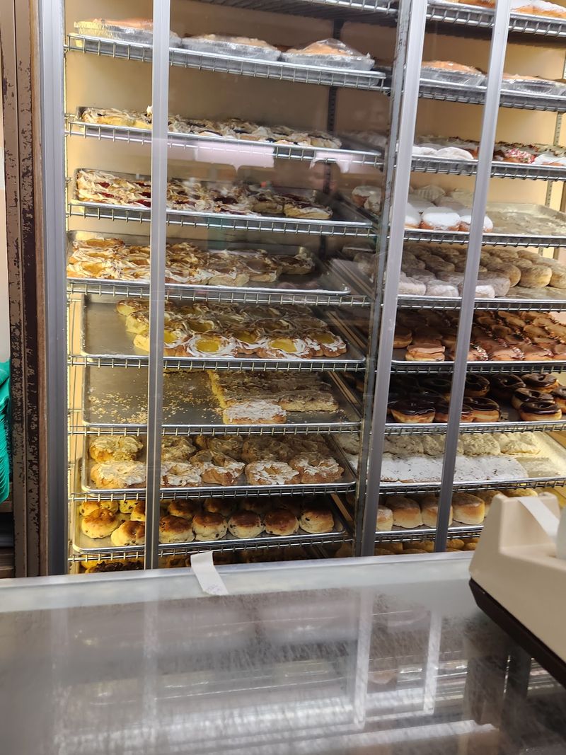 The Donut Case Quietly Steals The Spotlight