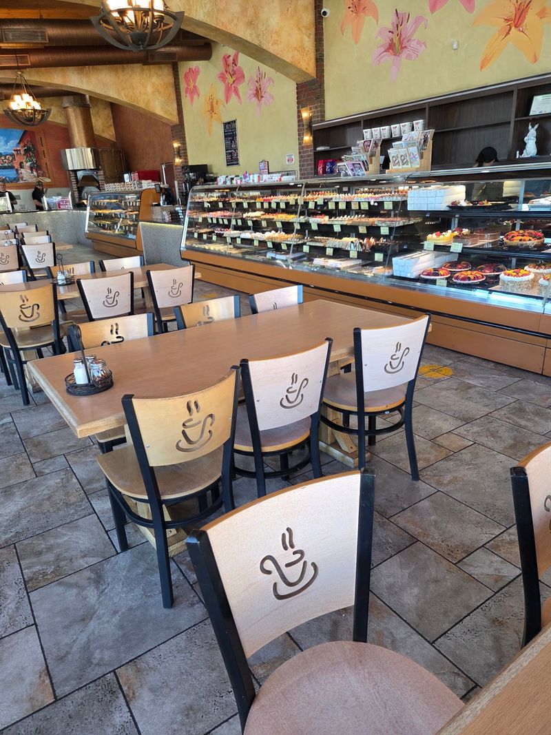 Lilit Bakery & Cafe, North Hollywood