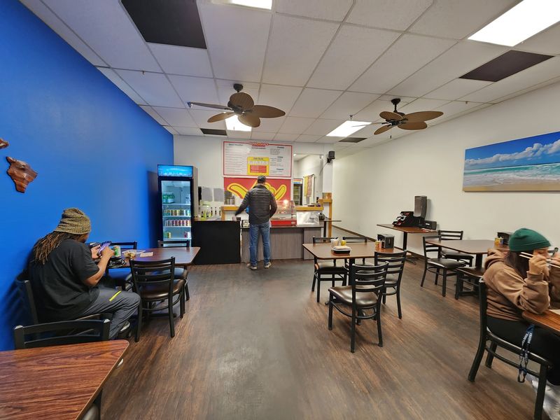8 Hole-In-The-Wall Eateries In Central California Most Visitors Miss In 2026 - Decor Hint Ohana Shack