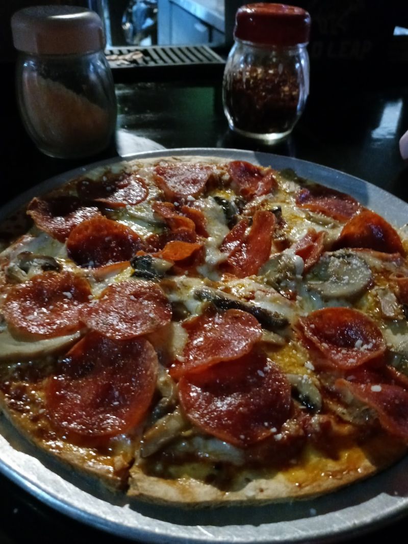 This Decades-Old Georgia Pizzeria Has Been Serving Pizza Since 1968 - Decor Hint Cheeseburger Pizza Sounds Wild Until You Try The Idea